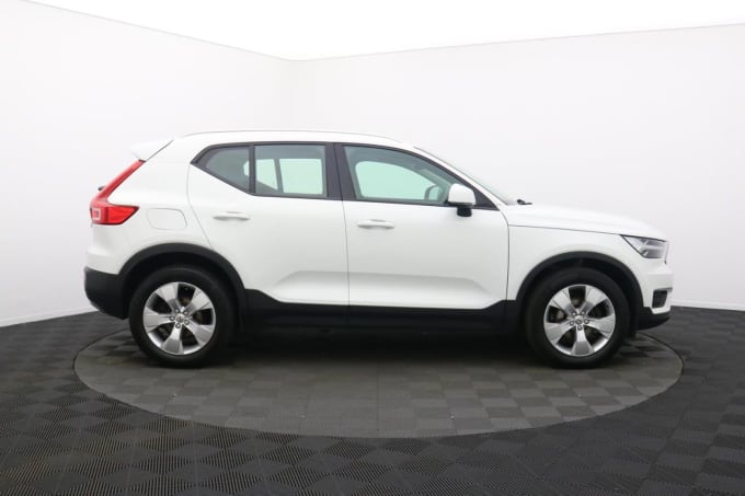 2024 Volvo Xc40