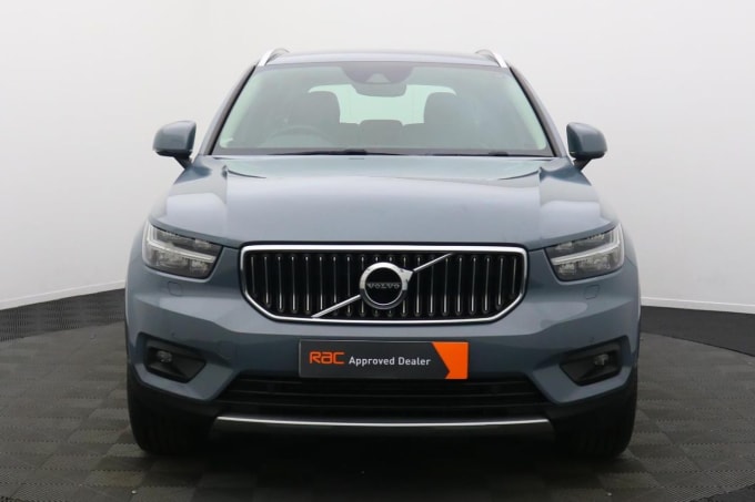 2024 Volvo Xc40