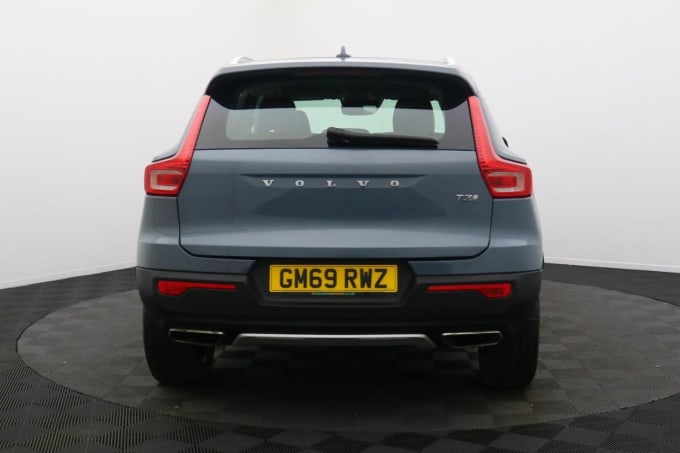 2024 Volvo Xc40