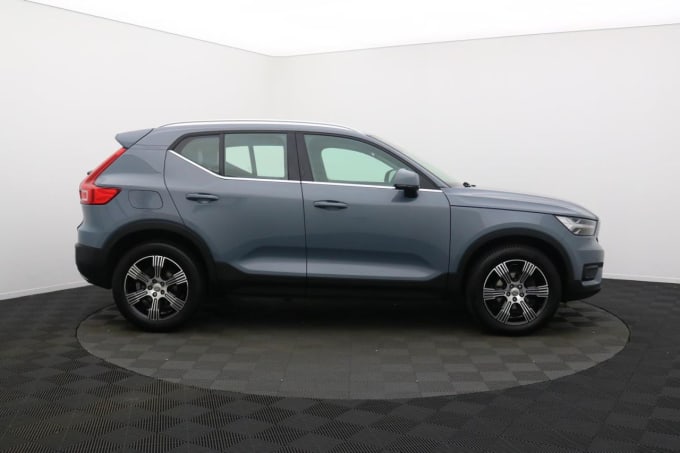 2024 Volvo Xc40