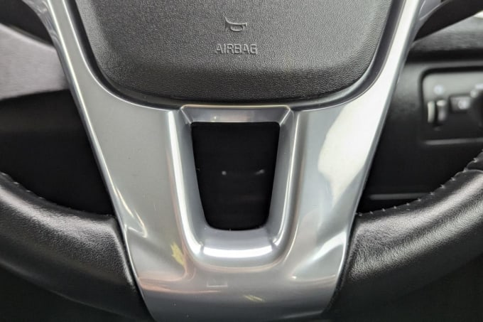 2025 Volvo V40