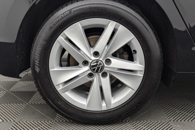 2025 Volkswagen Golf