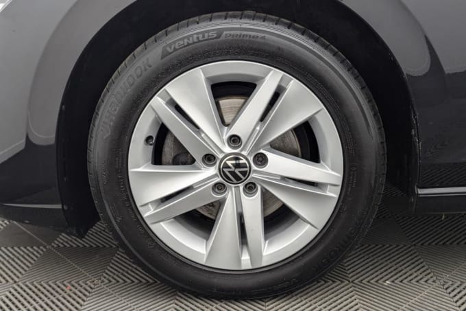 2025 Volkswagen Golf