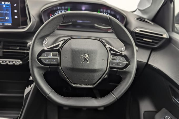 2025 Peugeot 208