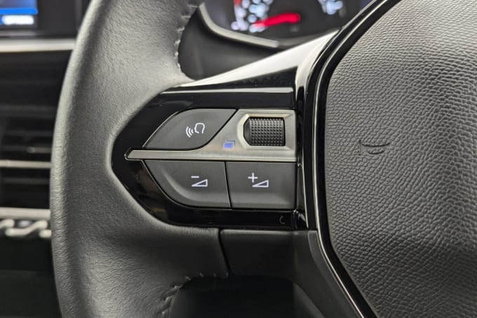 2025 Peugeot 208
