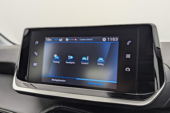 2025 Peugeot 208
