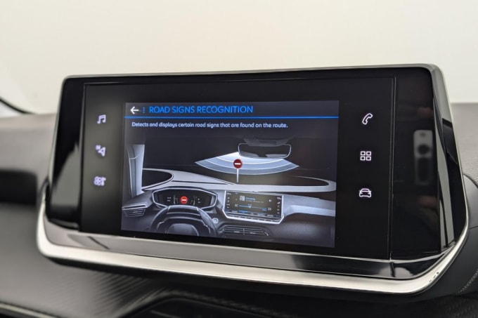 2025 Peugeot 208