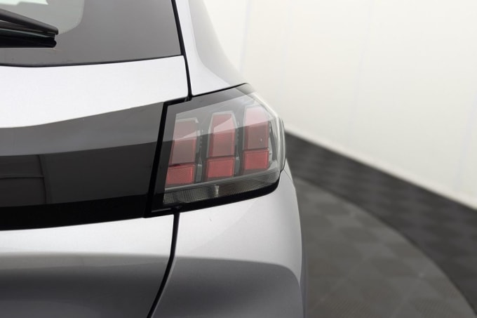2025 Peugeot 208