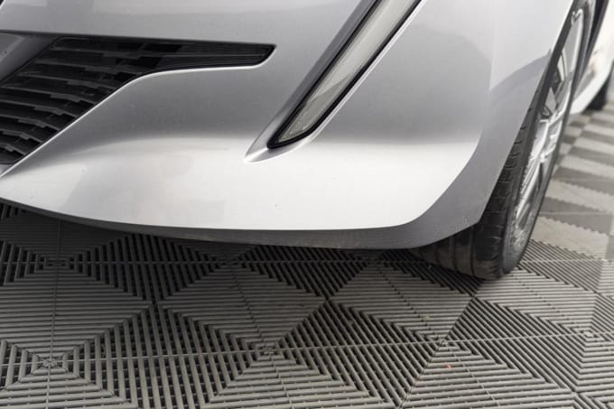 2025 Peugeot 208