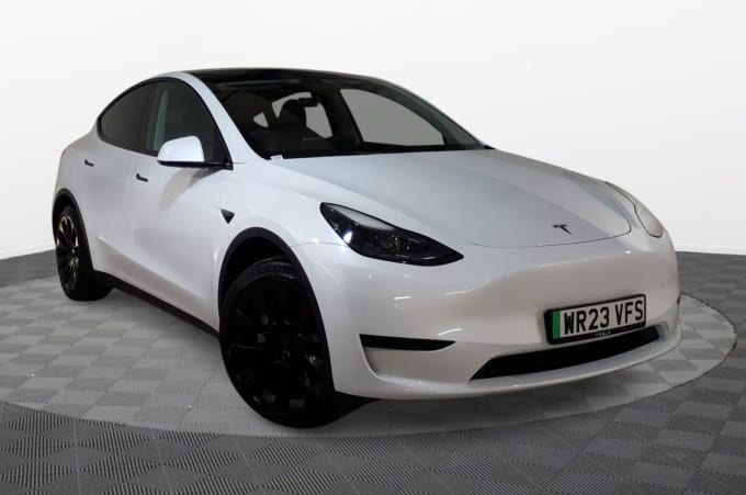 2025 Tesla Model Y