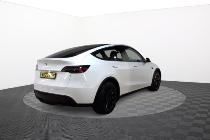 2025 Tesla Model Y