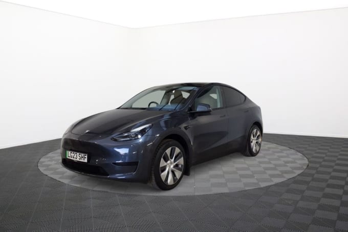 2025 Tesla Model Y