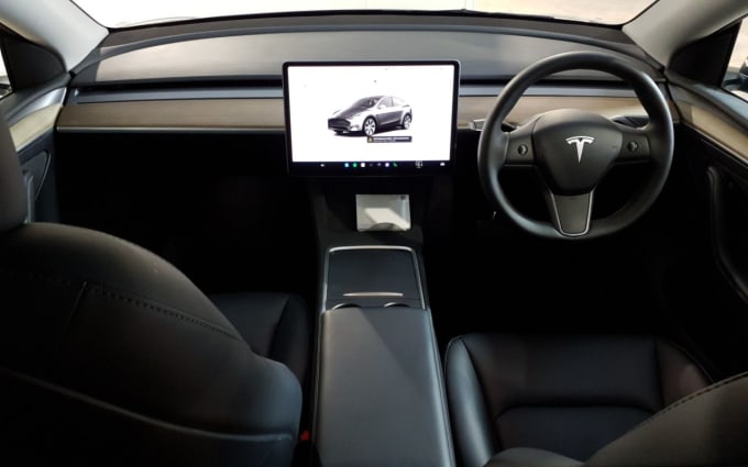 2025 Tesla Model Y