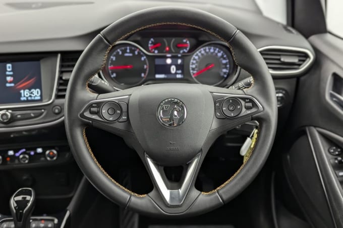 2025 Vauxhall Crossland X