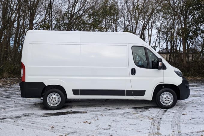 2025 Peugeot Boxer