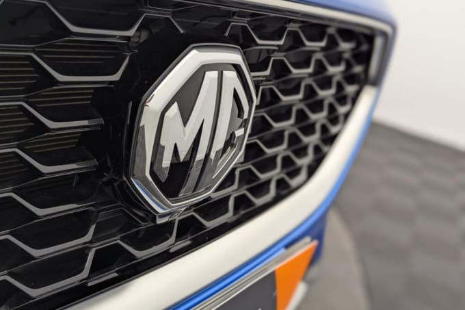 2025 Mg Mg Zs