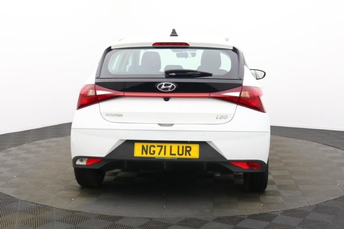 2025 Hyundai I20