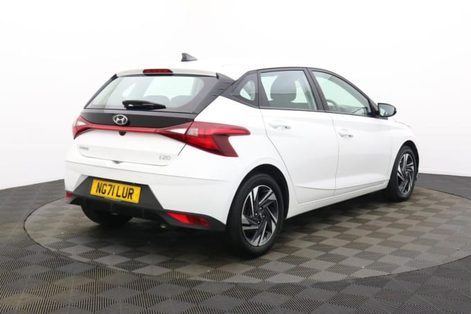 2025 Hyundai I20