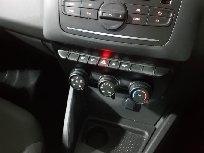 2025 Dacia Duster