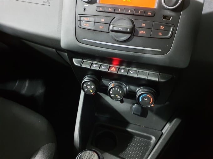 2025 Dacia Duster