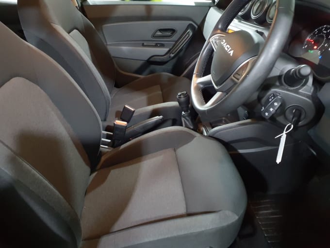 2025 Dacia Duster