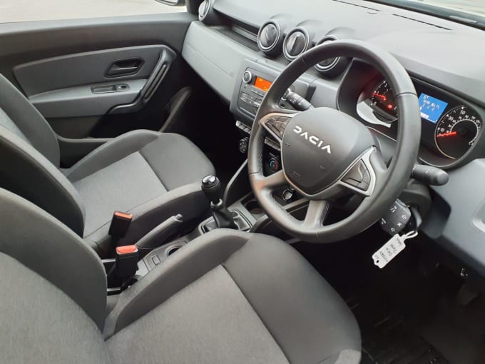 2025 Dacia Duster