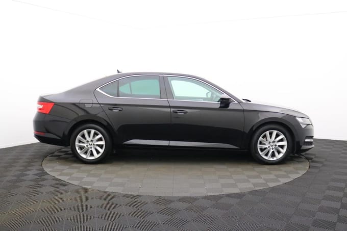 2025 Skoda Superb