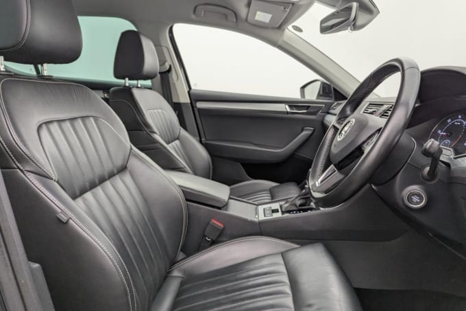 2025 Skoda Superb