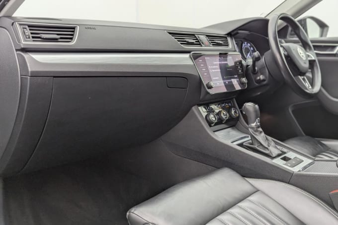 2025 Skoda Superb