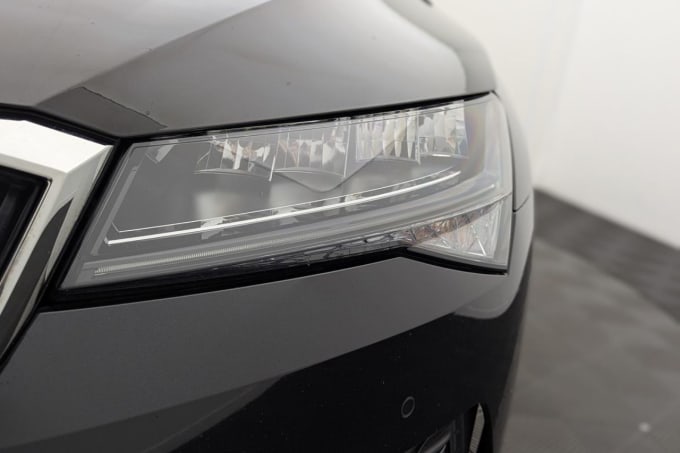 2025 Skoda Superb