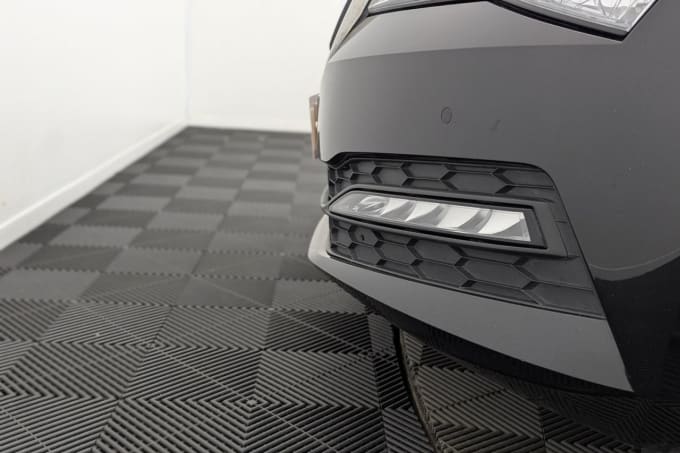 2025 Skoda Superb