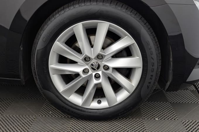 2025 Skoda Superb