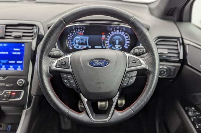 2025 Ford Mondeo