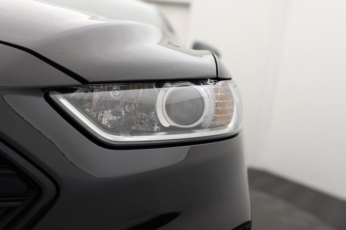 2025 Ford Mondeo