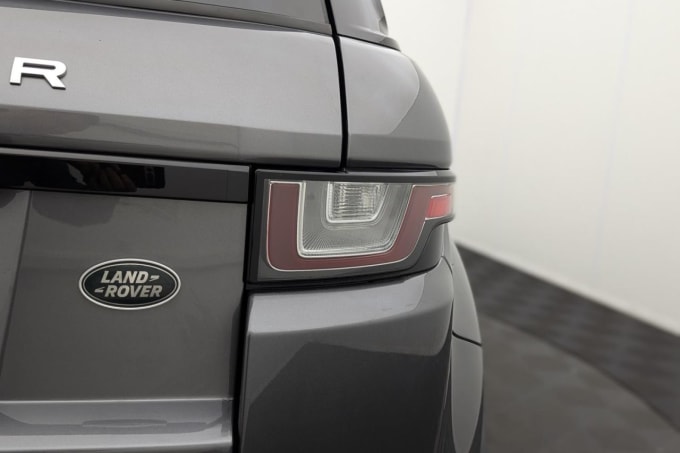 2025 Land Rover Range Rover Evoque