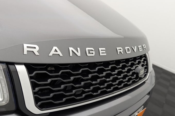 2025 Land Rover Range Rover Evoque