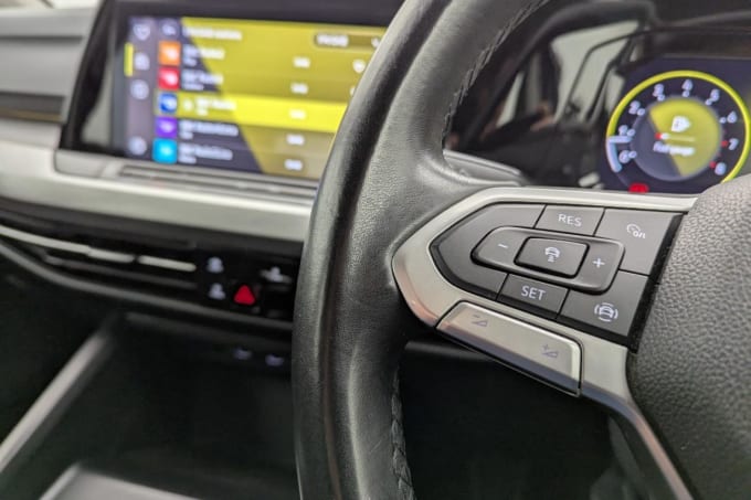 2025 Volkswagen Golf