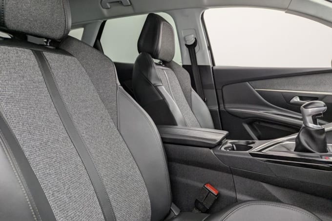 2025 Peugeot 3008