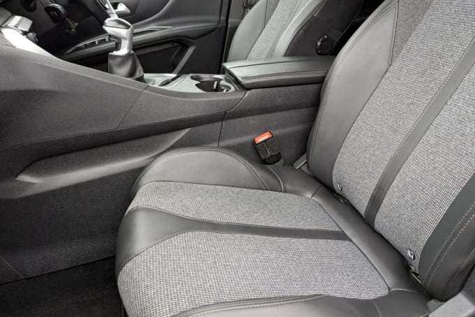 2025 Peugeot 3008