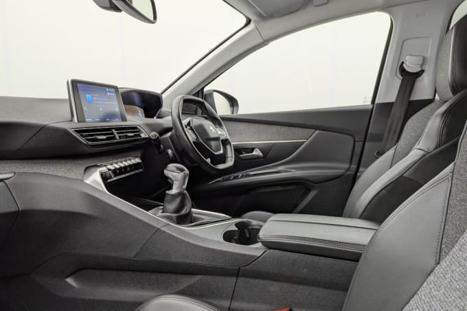 2025 Peugeot 3008