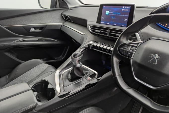 2025 Peugeot 3008