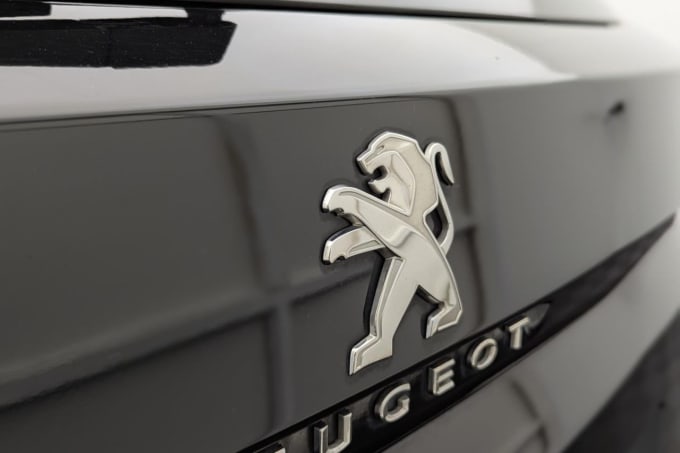 2025 Peugeot 3008