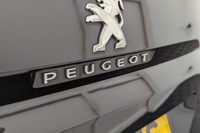 2025 Peugeot 3008
