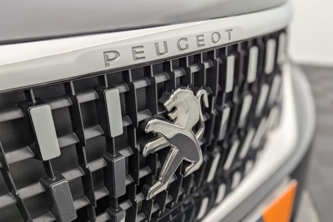 2025 Peugeot 3008