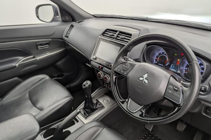 2025 Mitsubishi Asx
