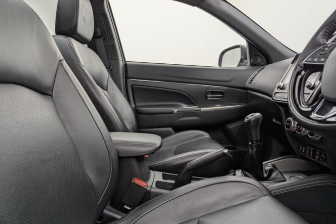 2025 Mitsubishi Asx
