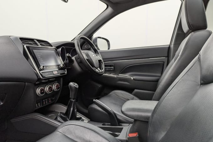 2025 Mitsubishi Asx