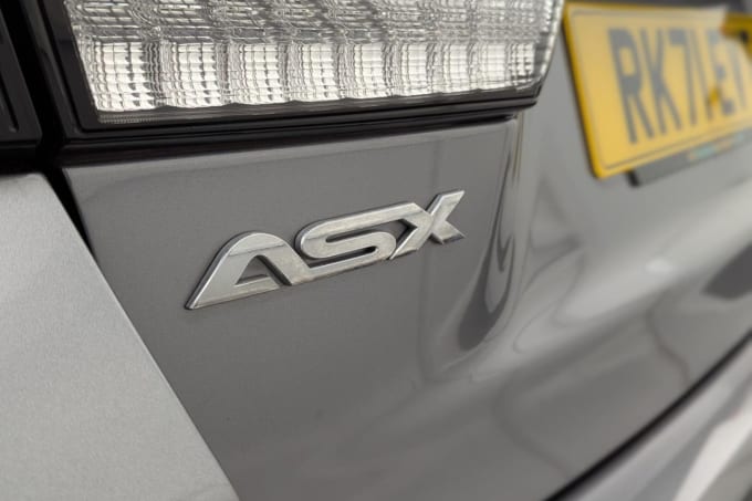 2025 Mitsubishi Asx
