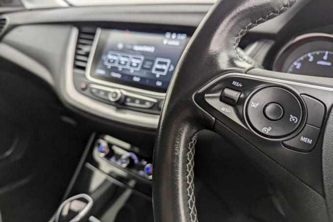 2025 Vauxhall Grandland X