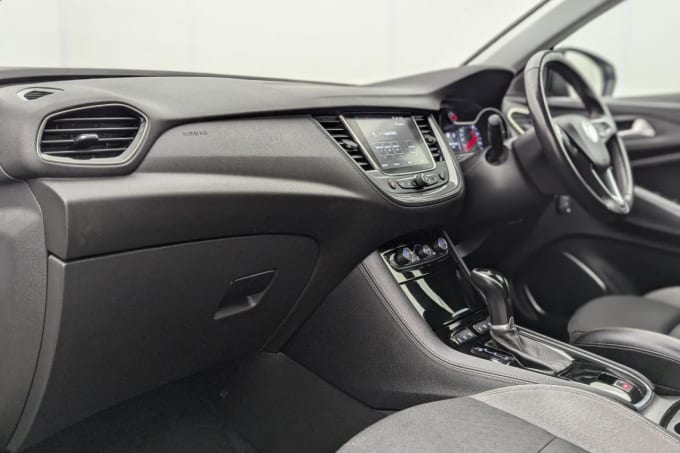 2025 Vauxhall Grandland X